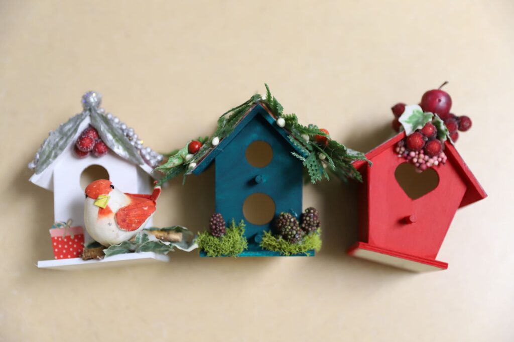 Birdhouse holiday village