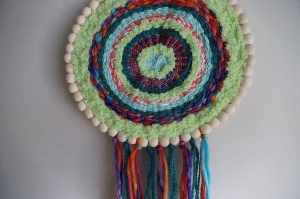 Circle weaving