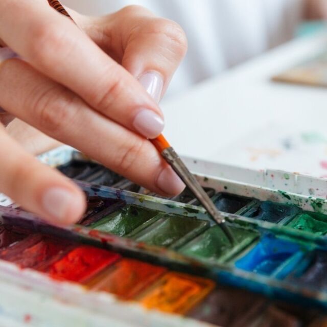 Create with watercolors at Powell Gardens! 🎨 
.
Join our upcoming adult watercolor sessions led by local artist Jo Narron. From June 8th to 29th, explore your artistic potential amidst the serene beauty of the Gardens. 
.
Sign up now (link in bio). #powellgardens #paintedgardenkc #watercolor #paintingclass #adultartclass #adultclass #artclass #watercolors