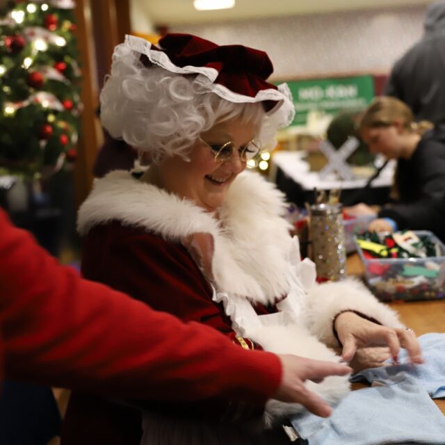 On select Fridays and Saturdays (November 29 – December 21, 5-9 p.m.) during Evergy Festival of Lights, your family can find Santa and Ms. Claus in their cozy Powell Gardens workshop. 🎅 

Visitors are encouraged to write a letter to Santa and make a free holiday craft daily. See specific dates and purchase festival tickets today! (Link in bio.)