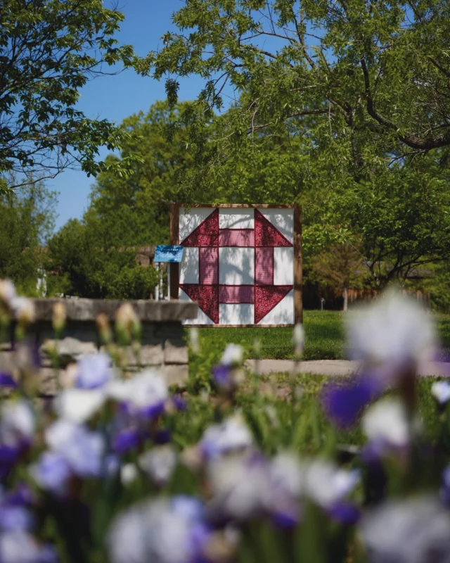 A highlight of Painted Garden is the new barn quilt art installation, a vibrant fusion of horticulture and heritage. Powell Gardens honors the artistry of rural America while reimagining it in a living, blooming landscape. 🧶 

See the quilts for yourself now through June 21, 2026. Purchase admission at the link in bio.