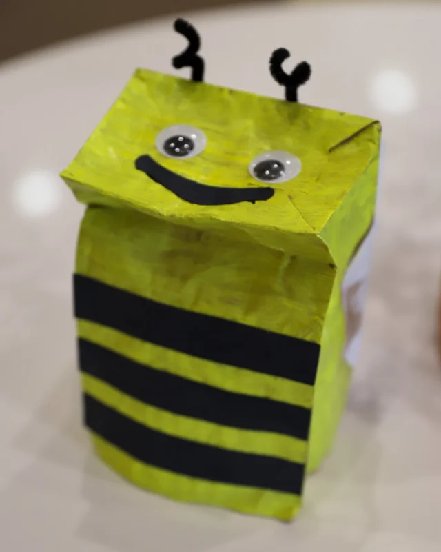 There are still a few more May kid and family programs on the calendar! Register at the link in our bio. 

🐝 Family Program: Honeybees in the Gardens (Friday, May 15) 

🌱 Children’s Gardening Series: Planting (Saturday, May 16) 

🍯 Family Craft: Clay Pot Beehive (Saturday, May 23)