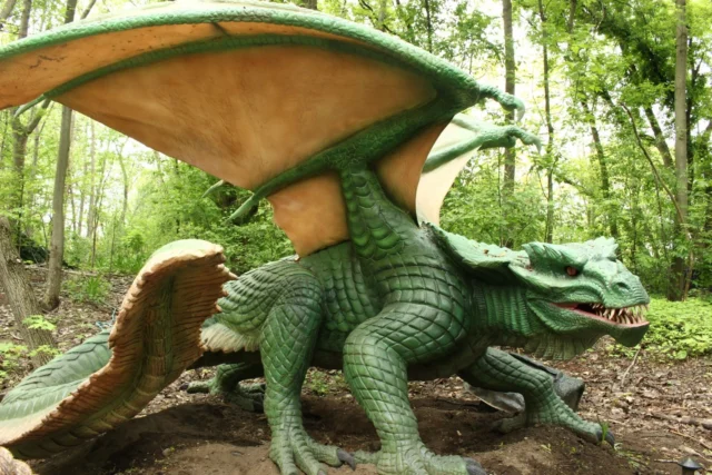 Dragons and Fantastic Beasts opens THIS WEEKEND! Tickets linked in our bio. 🏰 

Dragons and Fantastic Beasts is sponsored by @hawkinsdesignbuild. Thank you! 

#powellgardens #botanicalgarden #summerexhibit #dragons #fantasticbeasts